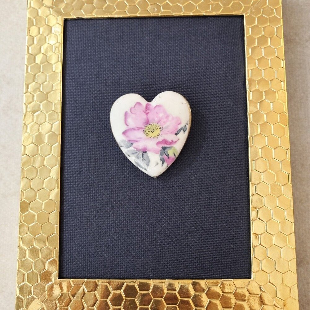 Vintage Hand Painted Floral Heart Brooch Porcelain Ceramic‎ Pink Flower Pin